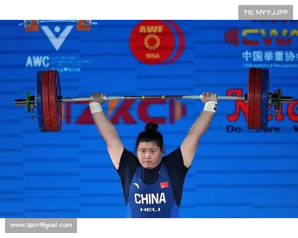 李闫亚锦赛87公斤以上级以25公斤优势碾压朴惠正成功夺金