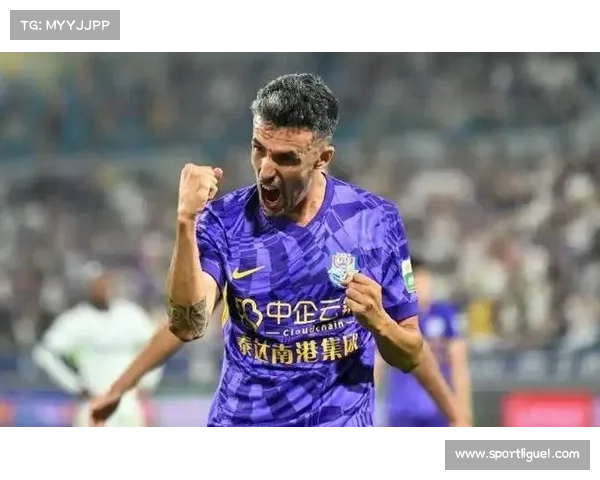 十人作战难挽败局,武汉三镇遭新鹏城逆转保级形势愈发严峻 十人作战难挽败局,武汉三镇遭新鹏城逆转保级形势愈发严峻